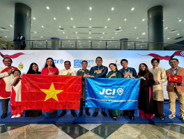 CHÚC MỪNG JCI VIETNAM DEBATING TEAM – CHIẾN THẮNG ẤN TƯỢNG, TIẾN THẲNG VÀO BÁN KẾT JCI WORLD CONGRESS 2025!